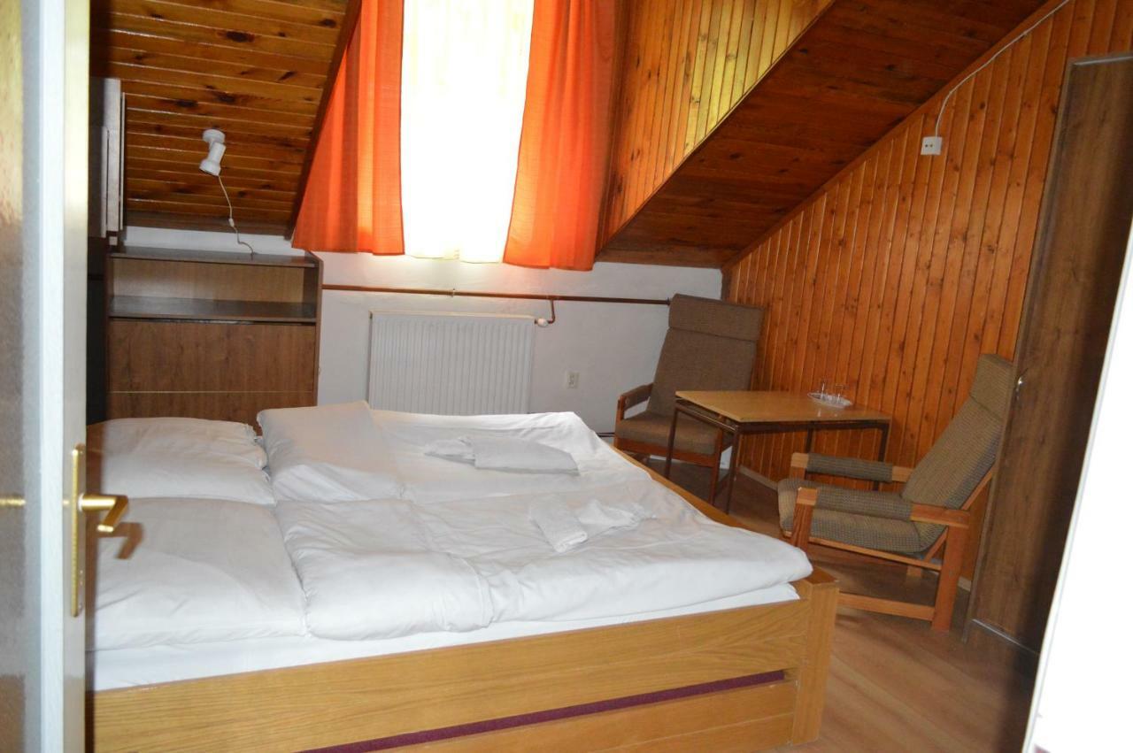 Penzion Borovica Stratená Exterior foto